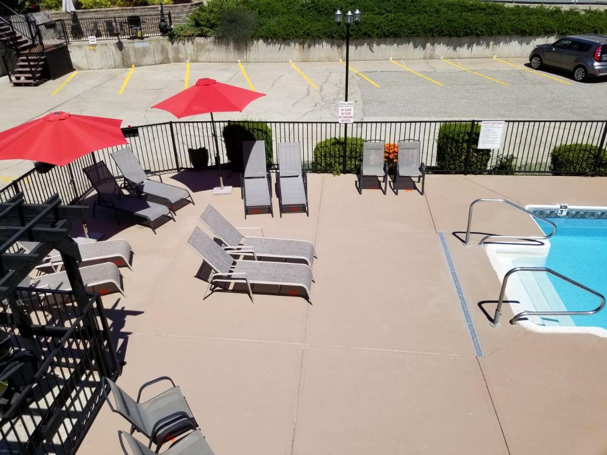 Osoyoos Lakeview Inn & Suites Ngoại thất bức ảnh