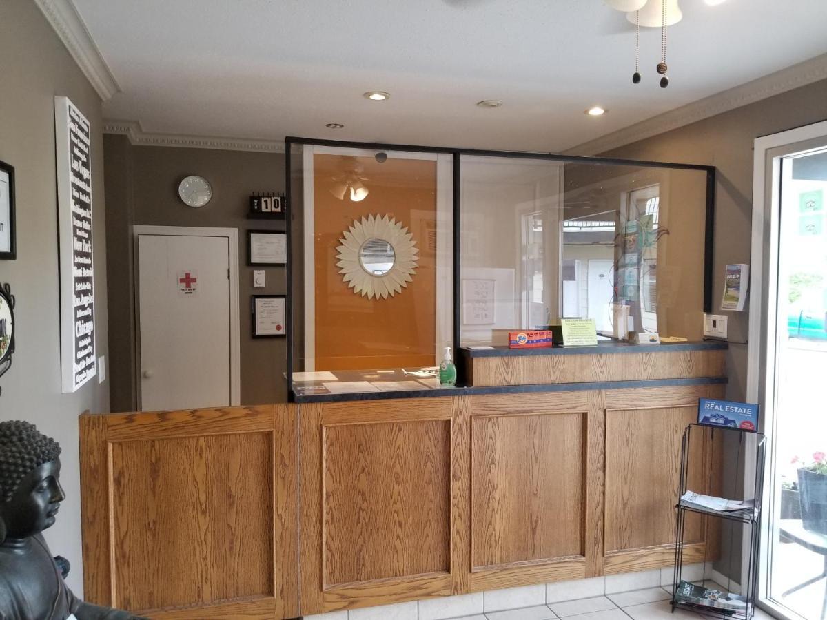 Osoyoos Lakeview Inn & Suites Ngoại thất bức ảnh