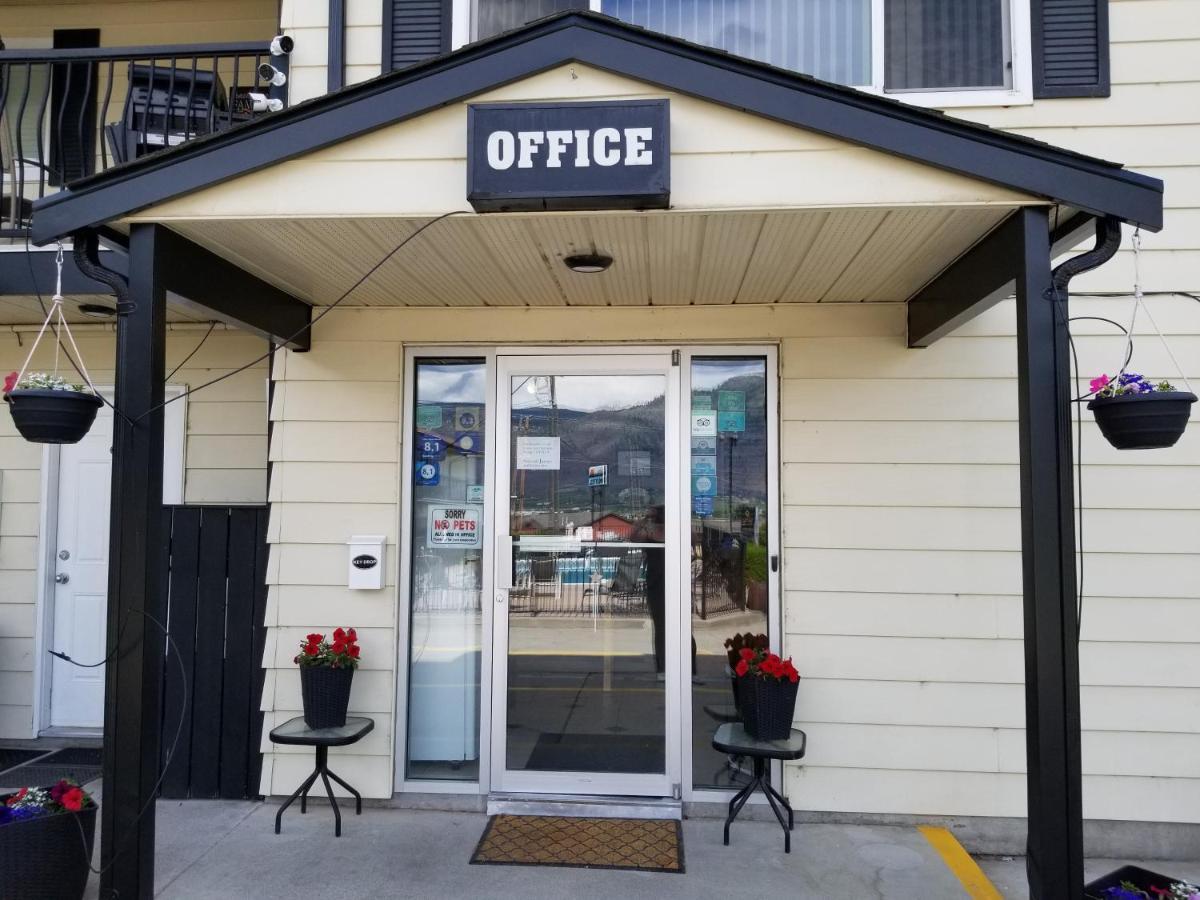 Osoyoos Lakeview Inn & Suites Ngoại thất bức ảnh